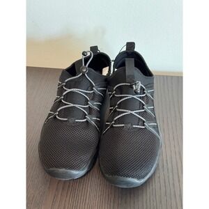Summer water shoes All in Motion Womens 11 Black Adjustable Toggle Sandals‎